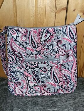 Vera Bradley Pink Paisley Quilted Crossbody Bag Pink /gray